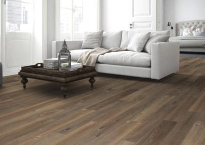 Parquet contrecollé aspect vieux chêne pour pose sur plancher chauffant